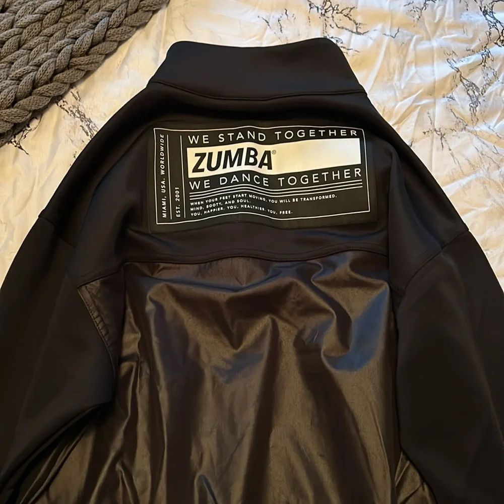 Zumba pullover - Picture 3 of 3